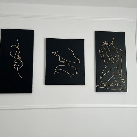 Glamart Apartment Крайова Екстериор снимка